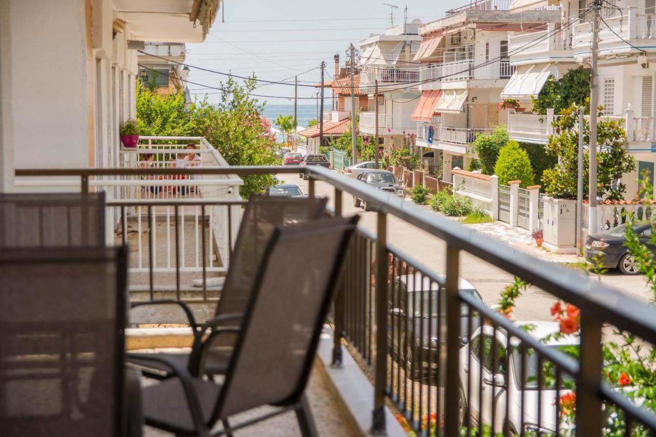 Apartments Tania Paralia Dionysiou Exterior photo
