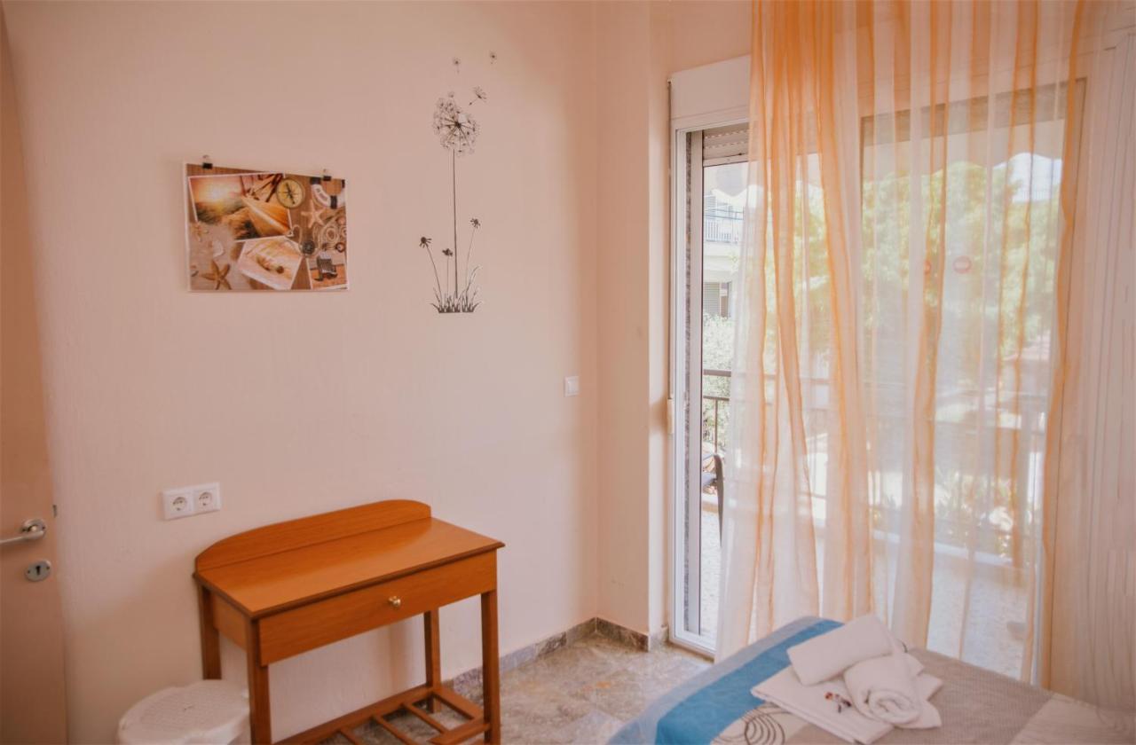 Apartments Tania Paralia Dionysiou Exterior photo